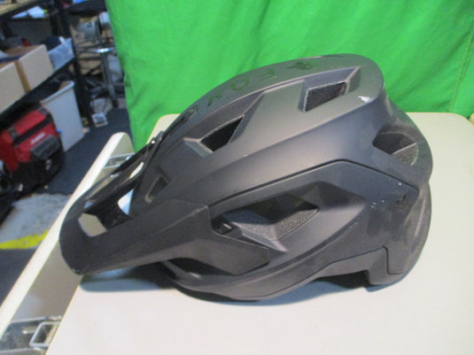 Used Fox Speedframe MIPS Size Medium Bicycle Helmet