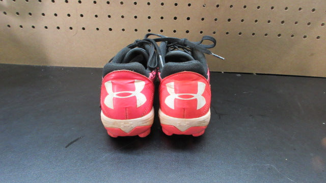 Load image into Gallery viewer, Used Under Armour LeadOff RM Baseball Cleats - Size Youth 3
