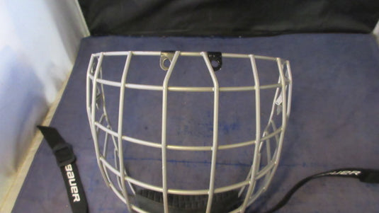 Used Bauer True Vision FM 2100 Face Mask Size Large