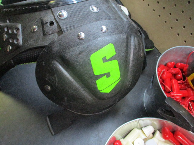 Load image into Gallery viewer, Used Schutt Y Flex 4.0 Football Shoulder Pads - Size Medium (13"-14")
