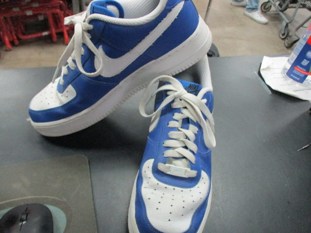Load image into Gallery viewer, Used Nike Air Force 1 Shoes Size 8.5
