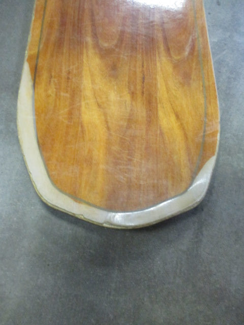 Load image into Gallery viewer, Used Arbor 157 cm Snowboard (Some Base repair) See Pictures
