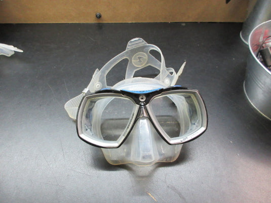 Used Aqua Lung Look2 Scuba Mask