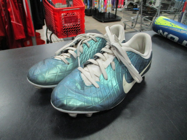 Load image into Gallery viewer, Used Nike Tiempo Emerald Legend Soccer Cleat Size 4.5Y
