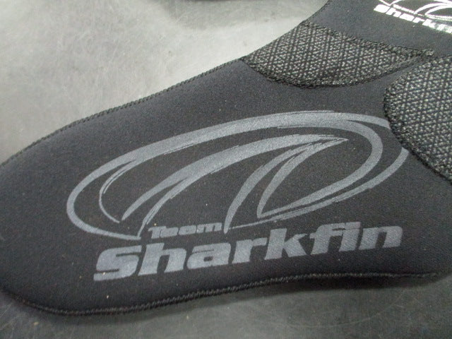 Load image into Gallery viewer, Used Shark Fin Dive Sock - Small
