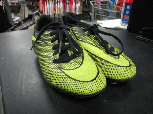 Used Nike Bravata Size 12C Youth Outdoor Cleats
