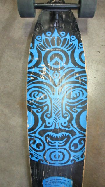 Load image into Gallery viewer, Used Quest 40&quot; Longboard - small tip peeling
