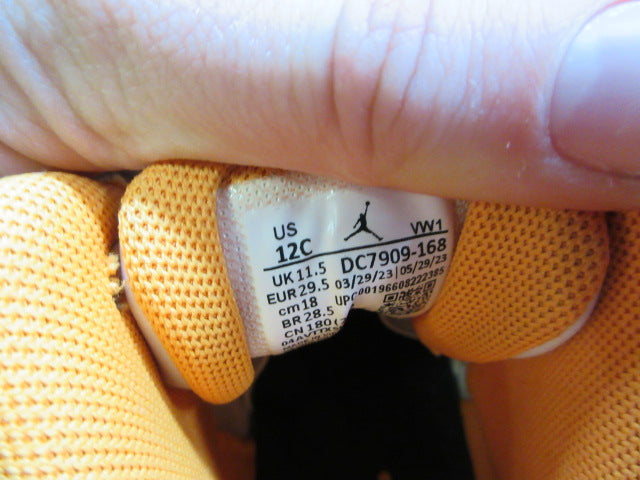 Load image into Gallery viewer, Used Jordan Pro Basketball Shoes - Size 12c
