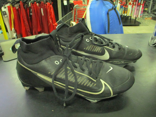 Load image into Gallery viewer, Used Nike Vapor Football Cleats Size 9
