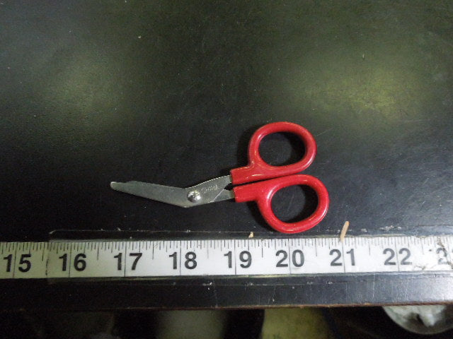 Load image into Gallery viewer, Used Mini Precision Shears

