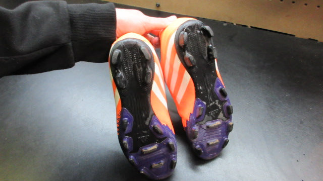 Load image into Gallery viewer, Used Adidas Predito Soccer Cleats - Size 3
