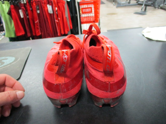 Load image into Gallery viewer, Used Under Armour UA Spotlight Size 8 Cleats
