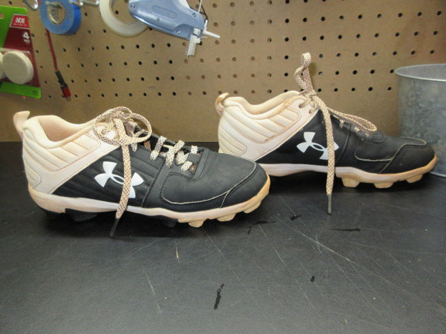 Load image into Gallery viewer, Used Under Armour Leadoff Low RM Jr. Baseball Cleats - Size Youth 4.5
