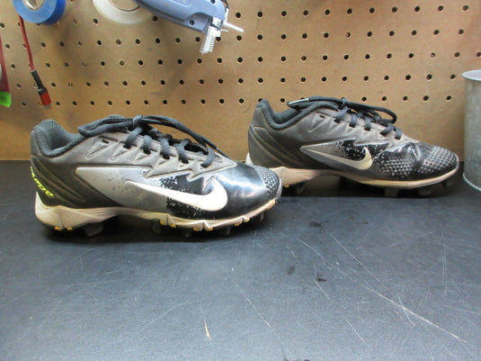Used Nike Vapor Baseball Cleats - Size Youth 1.5