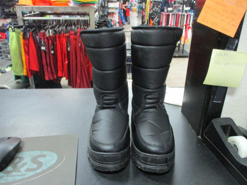 Used WFS Size Kids 5 Winter Boots