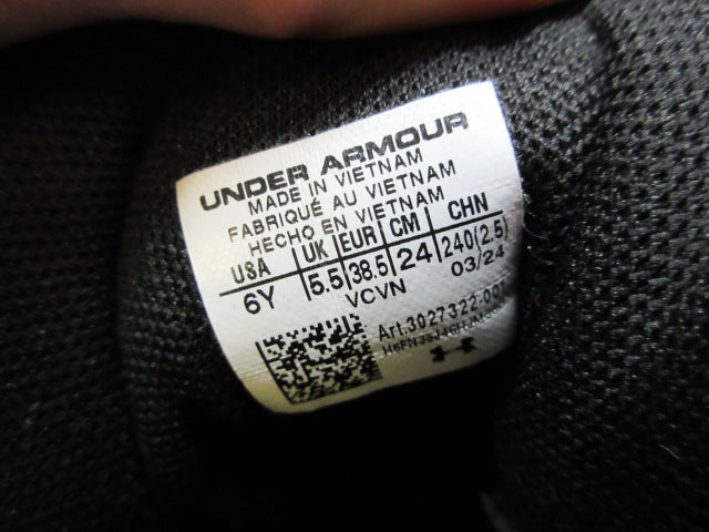 Load image into Gallery viewer, Used Under Armour Highlight 2 RM Football Cleats - Size Youth 6
