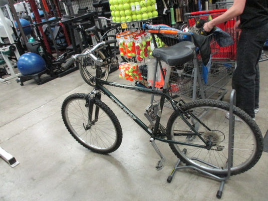 Used Trek Singletrack 820 26" 21 Speed Mountain Bike