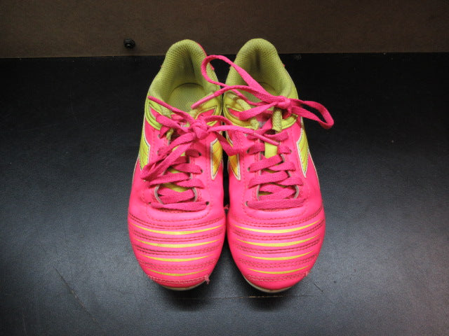 Load image into Gallery viewer, Used Diadora Kid's Cattura MD JR Soccer Cleats - Size 1
