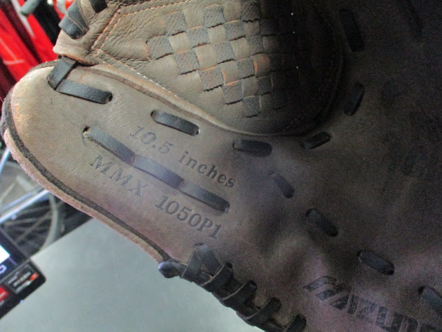 Load image into Gallery viewer, Used Mizuno Prospect Series With Power Close and SureFit Tech 10.5" RHT
