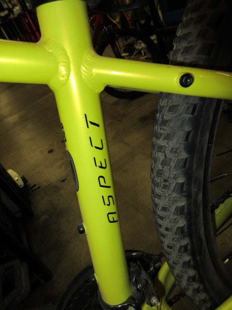 Used Scott Aspect 970 21 Speed Small Frame 29" Tire Mountain Bike