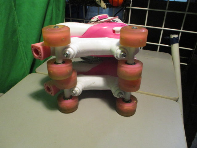 Load image into Gallery viewer, Used C-Luo Cool Bear Size Medium Skates
