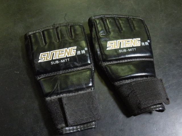 Load image into Gallery viewer, Used SUTENG Sub-Mitt MMA Muy Thai Fingerless Training Gloves
