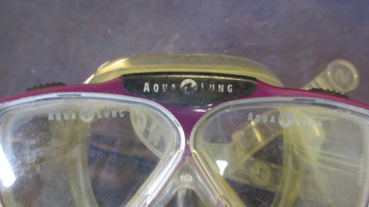 Used Aqua Lung Quartz 2 Scuba Mask