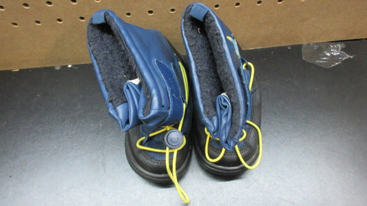 Used Carters Winter Snow Boots - Size 7m
