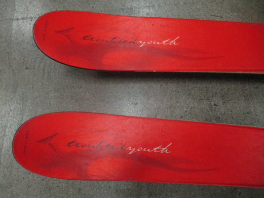 Used Dynastar Troubled Youth 146cm Skis w/ Look N10 Bindings