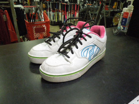 Used Heelys in White Size Youth 5