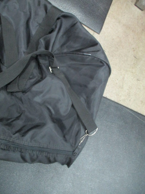 Load image into Gallery viewer, Used Black Duffle Bag
