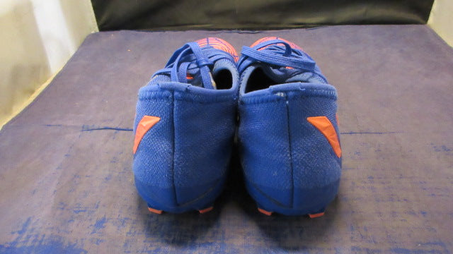 Load image into Gallery viewer, Used Adidas Predator Soccer Cleats Youth Size 5.5

