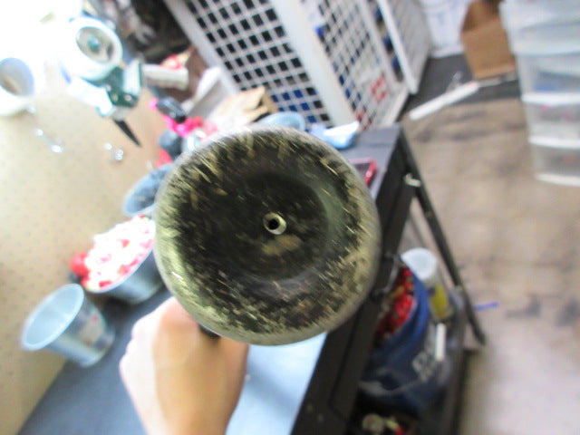 Load image into Gallery viewer, Used Worth Siren 28" Softball Bat
