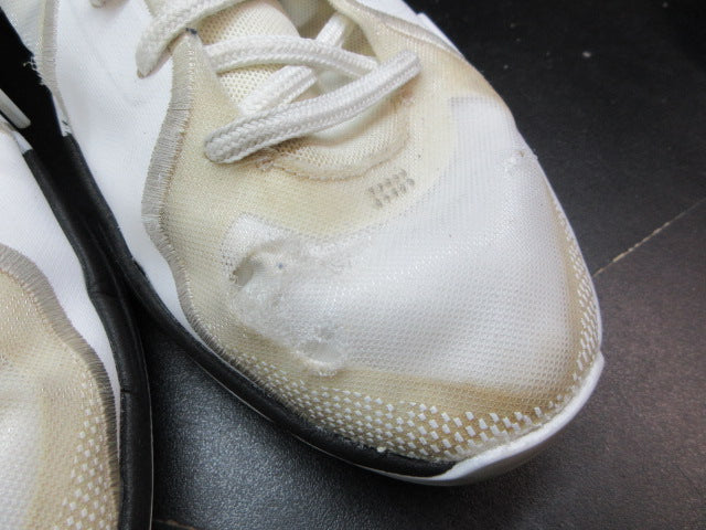 Load image into Gallery viewer, Used Nike Sabrina 2 TB Sneakers - Size 11.5
