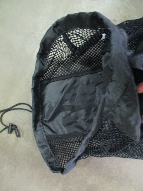 Load image into Gallery viewer, Used Xterra Wetsuits Mesh Drawstring Bag
