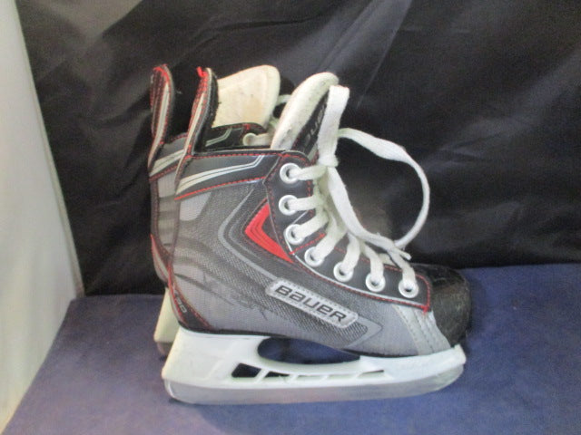 Load image into Gallery viewer, Used Bauer X30 Jr. Hockey Skates Size 12Y
