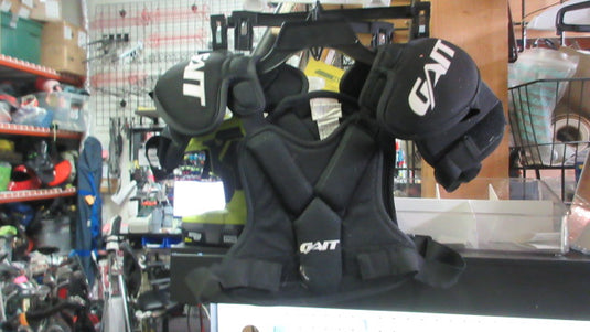 Used Gait Lacrosse Shoulder Pads - Youth