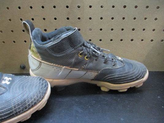 Used Under Armour Youth Harper 7 Mid RM Baseball Cleats - Size Youth 3.5