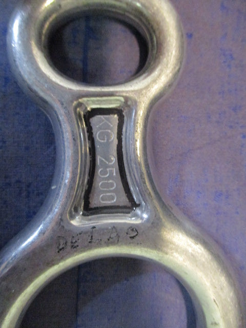 Load image into Gallery viewer, Used Camp Italy Figure 8 Descender
