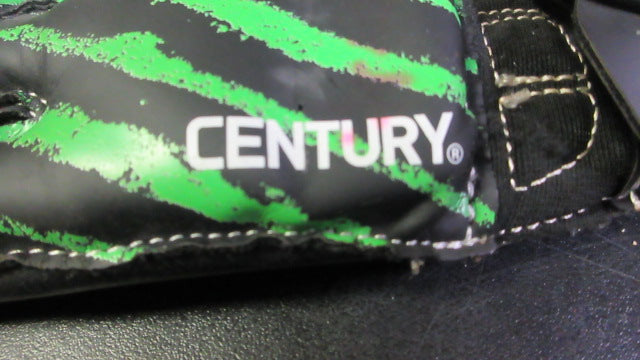 Load image into Gallery viewer, Used Brave Century MMA Gloves Youth Size L/XL - Black/Green
