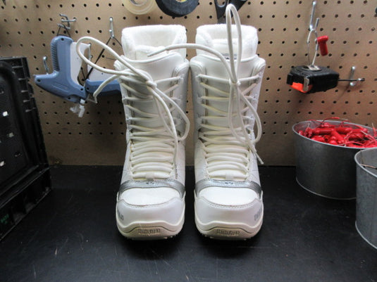 Used Thirtytwo Shifty Women's Snowboard Boots - Size 7.5