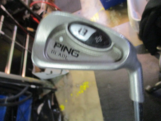 Load image into Gallery viewer, Used Ping i3 + RH white dot 2 Iron
