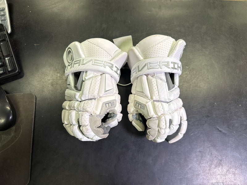 Load image into Gallery viewer, Used Maverik M6 Lacrosse Gloves Size Small
