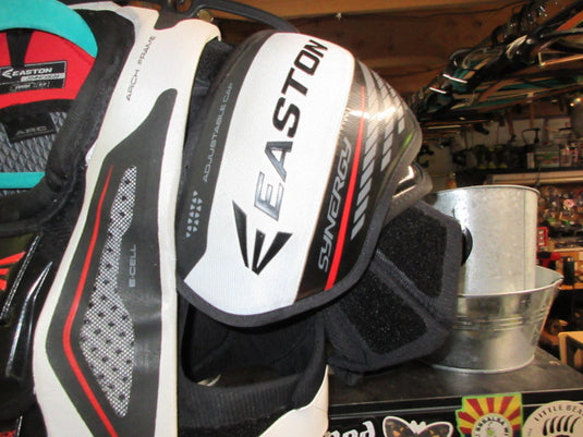 Used Easton Synergy HSX Hockey Shoulder Pads - Size Small