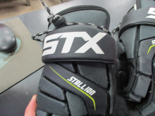 Used STX Stallion 200 Lacrosse Gloves Size Medium - Palm Has Wear