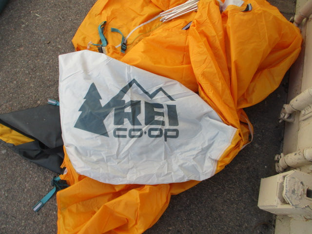 Load image into Gallery viewer, Used Rei Coop Base Camp 4 - 4 Person Tent
