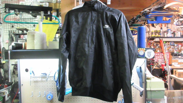 Load image into Gallery viewer, Used Nike Windrunner Black Size Small Hoodie Wind Breaker
