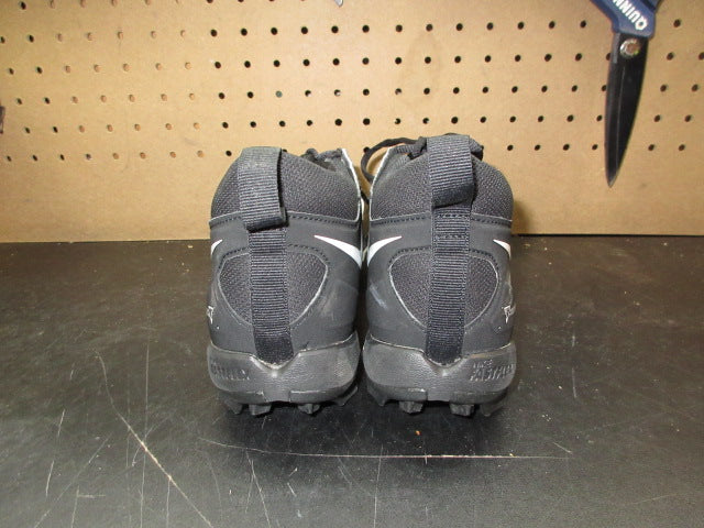Load image into Gallery viewer, Used Nike Men's Alpha Menace 3 Shark Football Cleats - Size 8
