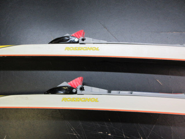 Load image into Gallery viewer, Used Rossignol Delta Cross Country Skis
