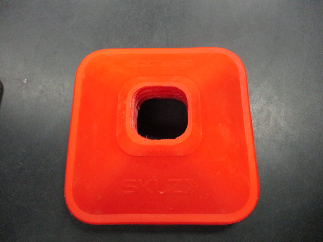 Load image into Gallery viewer, Used Sklz Set Of 10 Square Cones
